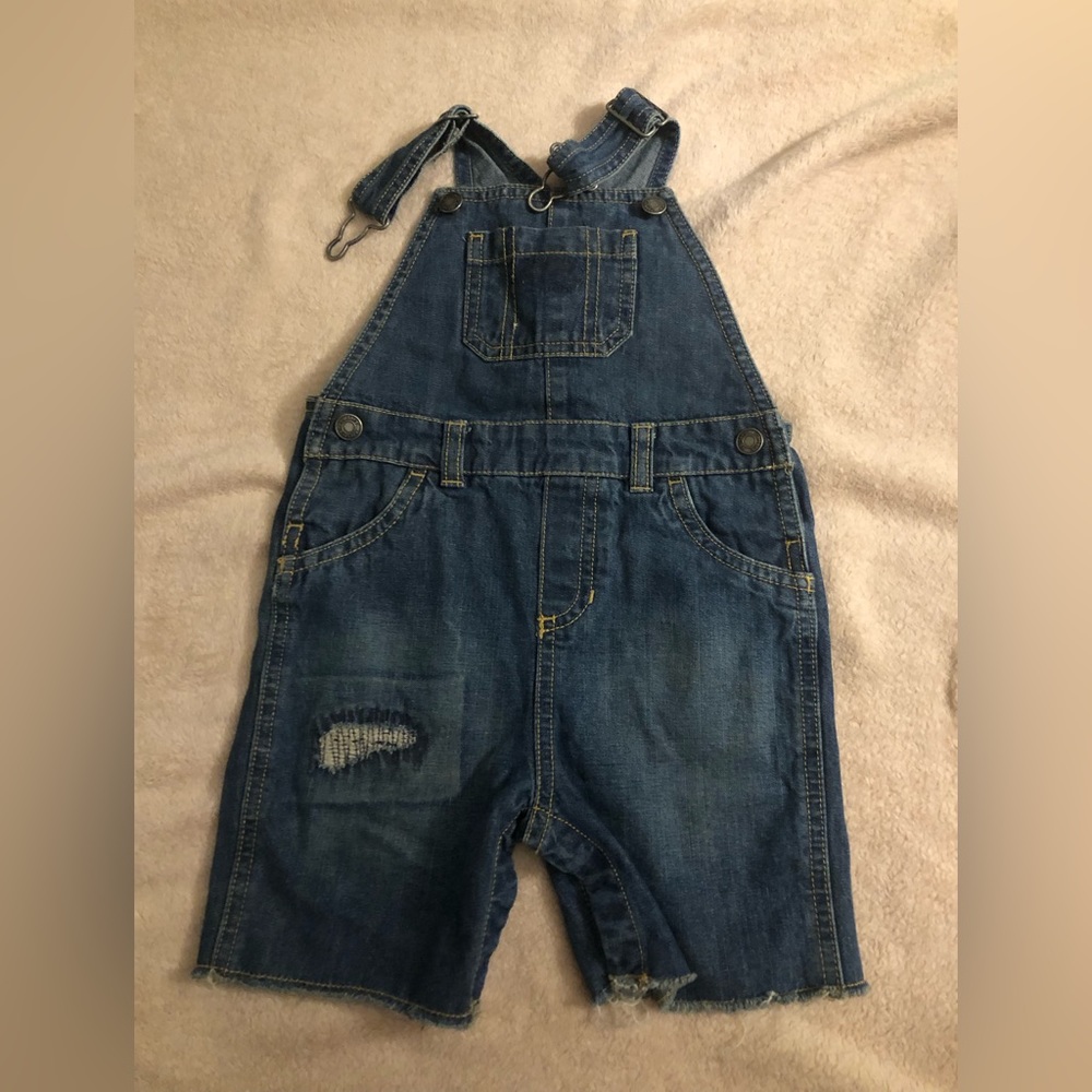 Carters 24 month Cute Distressed Overalls, smoke and pet free home, *like new*